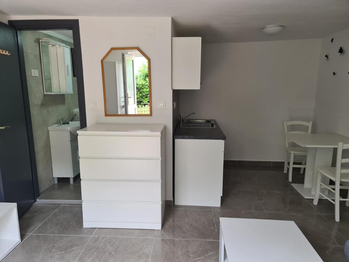Marton Apartamento Krk Exterior foto
